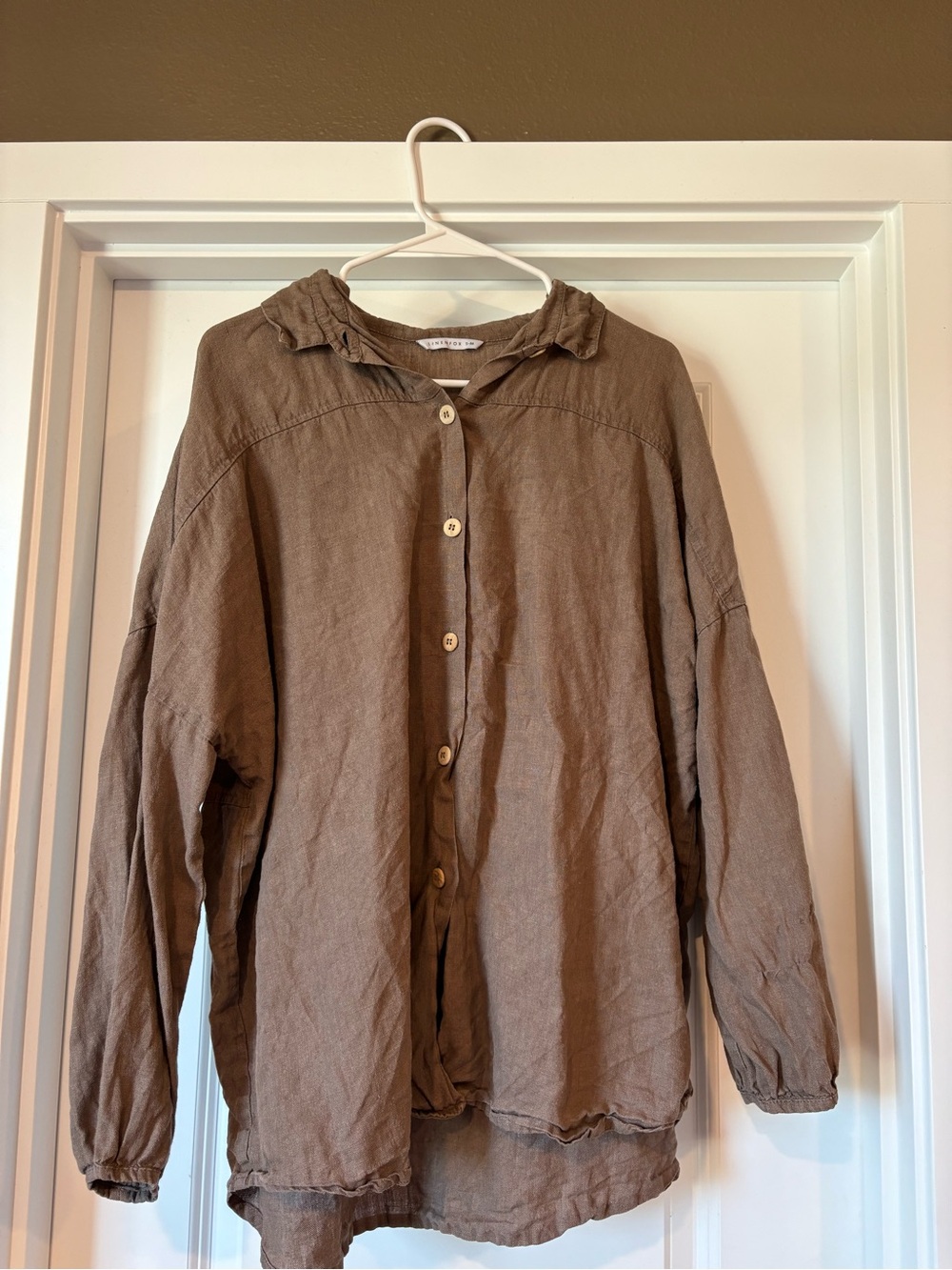 Linenfox Relaxed Button-Front Linen Shirt